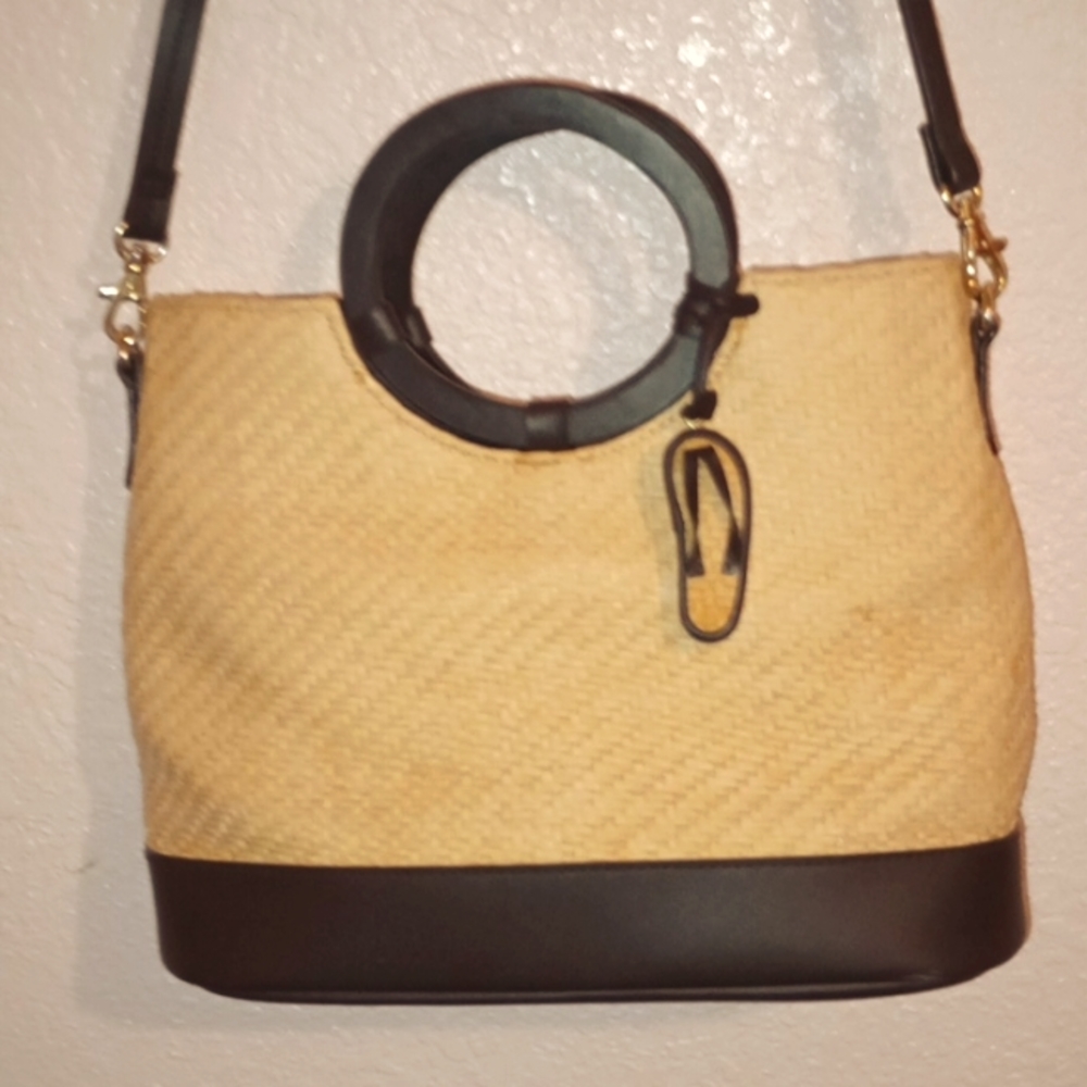 Etienne Aigner Straw Cute Purse w/removable strap and a sandal charm NEW
